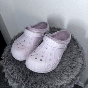 Crocs Classic Clog in Light Pink